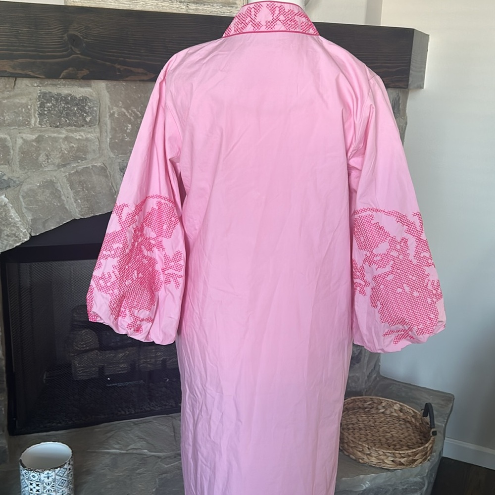 Tuckernuck Pink Resort Midi Dress with Bishop Sleeves and V-Neck - Picture 6 of 11
